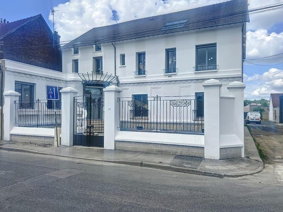 Appartement Neuf Proche Gare Margny-les-Compiegne Esterno foto